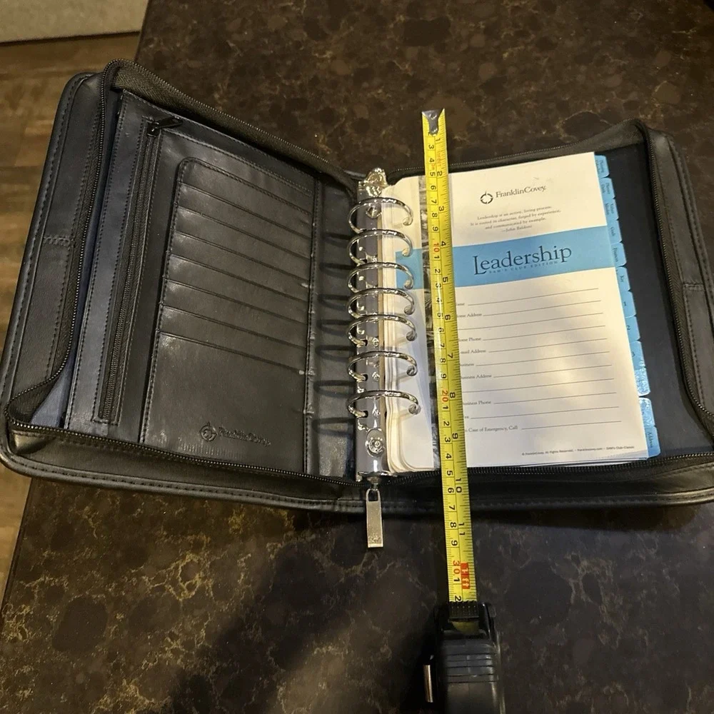 VINTAGE 2004 Franklin Covey 7 Ring Binder Planner Black Leather Zippered 10 X 8
